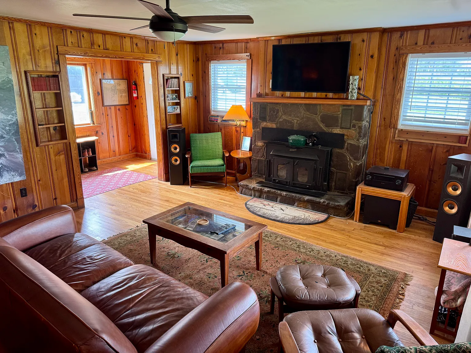 2 bed, 1226 sqft, $2,300 — Photo 3