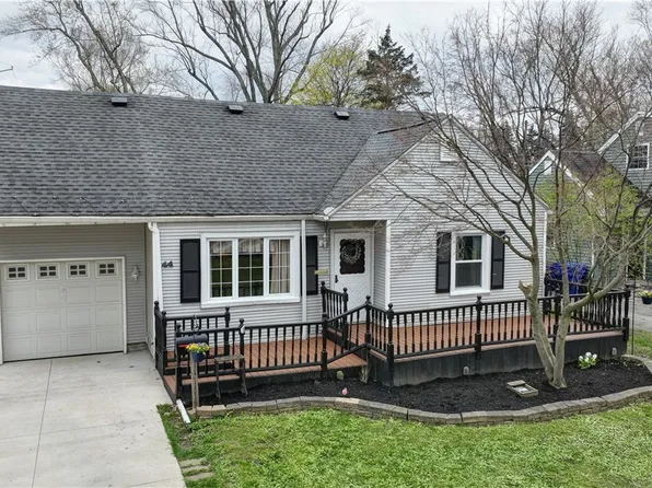 44 Century Dr, West Seneca, NY 14224