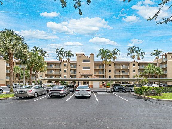 3rd image of 12547 Imperial Isle Drive S #306