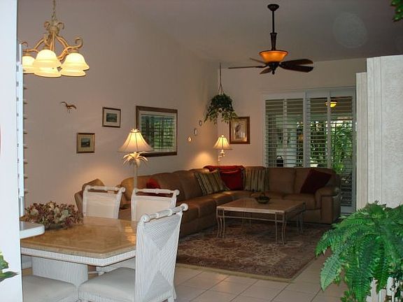 Living/Dining Area