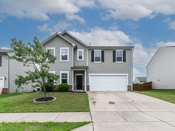 8005 Caithness St, Raleigh, NC 27616