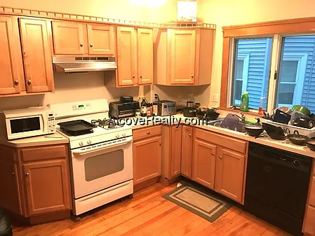 3 bed, 1.0 bath, $3,375 — Photo 1