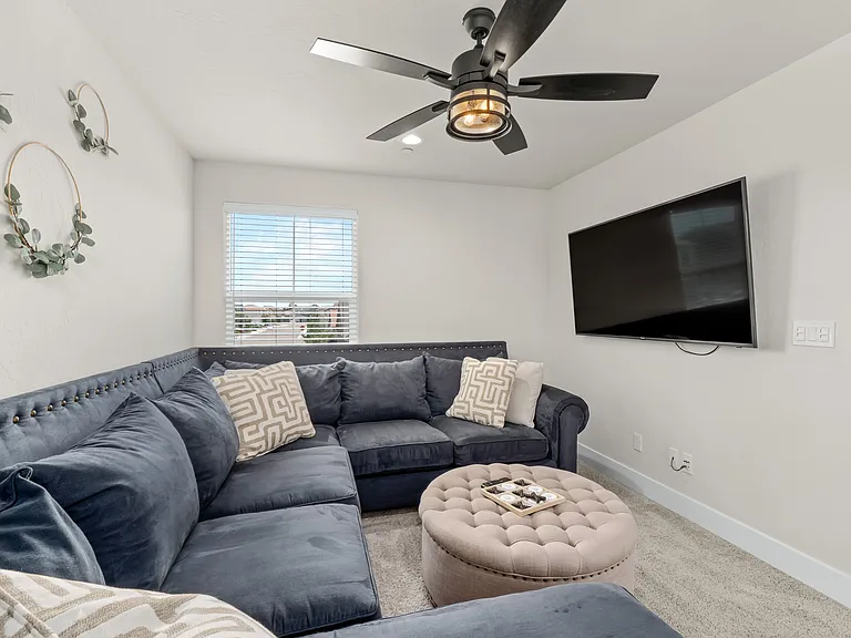 Celeste Ave — Photo 24