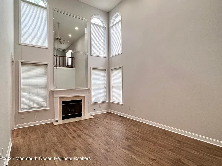1 Hendrickson Ct — Photo 11