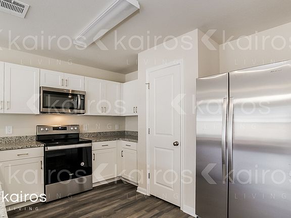 4th image of 15609 Briar Forest Dr