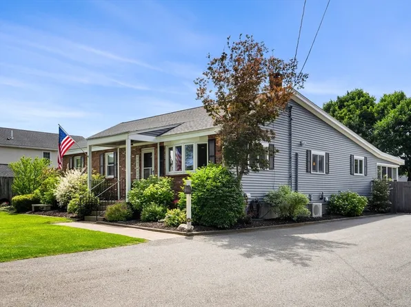 35 1/2 Lynn St, Peabody, MA 01960