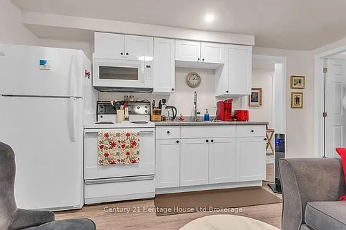 112 Rolph St #6 Photo 1 112 Rolph St #6 Photo 1