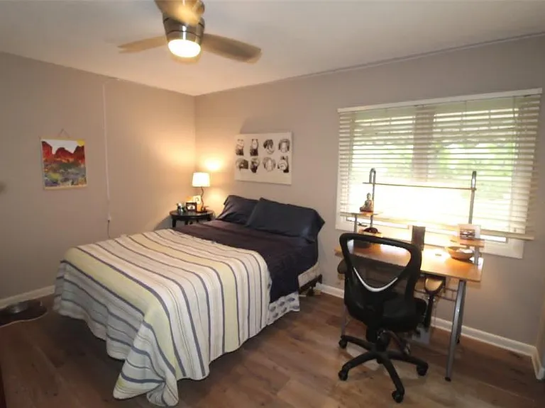 4532 Ascot Cir N — Photo 19