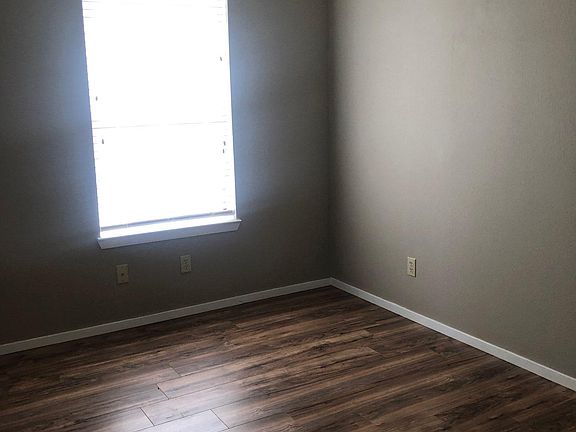 4th image of 10414 Cottontail Ln Unit A