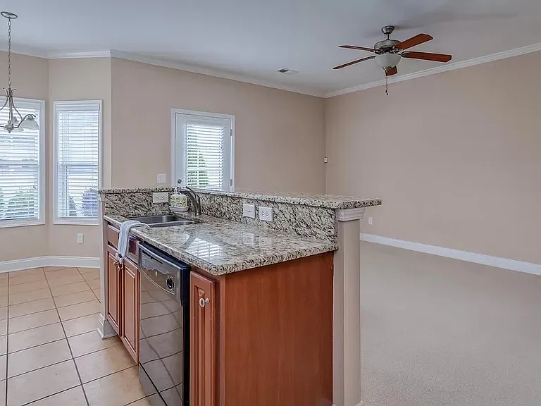 5 Braiden Manor Rd — Photo 5