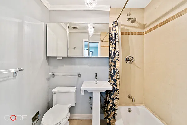 Rented by CORE | media 18