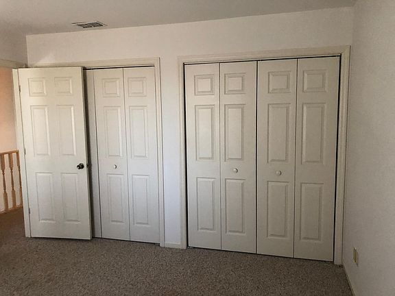 4th image of 194 Emerald Dr