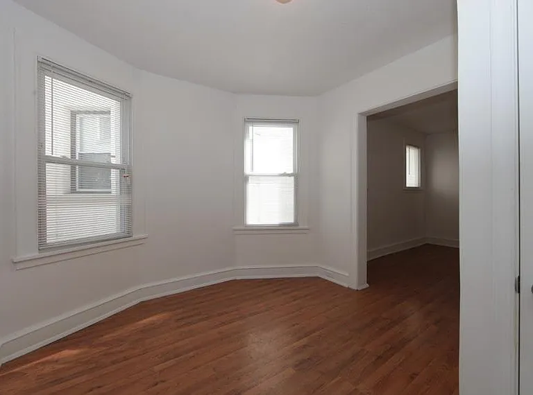 3512 Clifton Ave — Photo 3