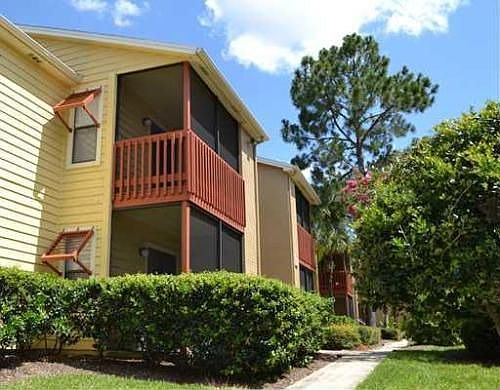 3rd image of 3756 Idlebrook 202 Cir