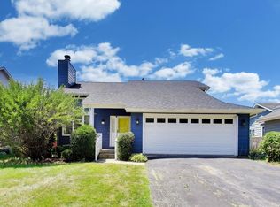 3230 Cashmore Rd, Waukegan, IL 60087