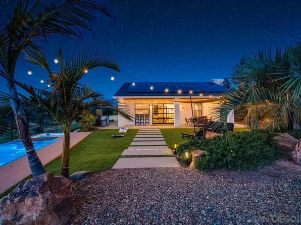 28742 Twin Oaks, Vista, CA 92084
