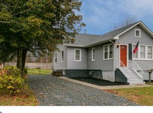 413 Atlantic Ave E, Lindenwold, NJ 08021