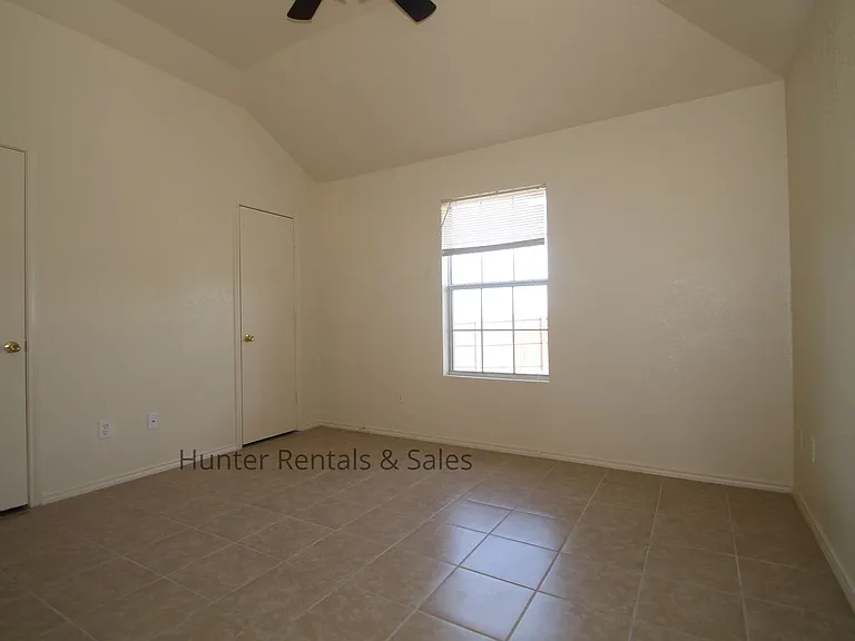 4400A Deek Dr — Photo 8