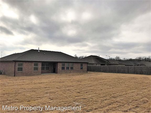 3rd image of 510 Eagle Dr
