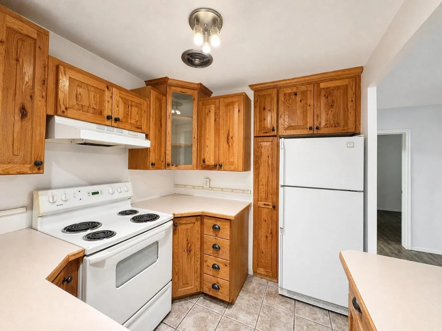 2 Bed Condo in Salt Lake City — Photo 3