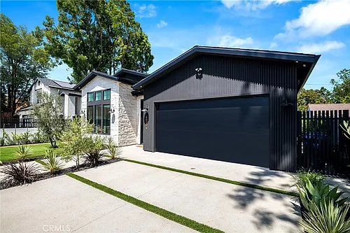 4734 Tobias Ave Photo 1