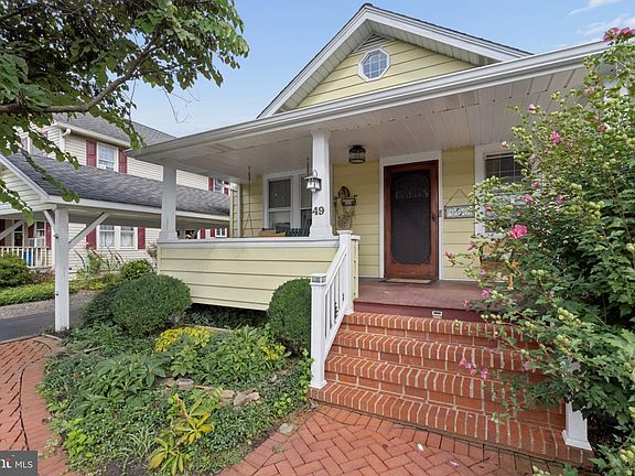 2nd image of 49 Laurel Ave