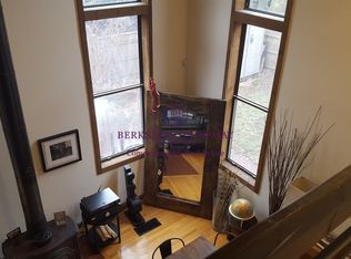 10 Lilac Ct, Cambridge, MA 02141