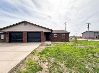 639 SE 1st St #3B-1BA-1275SQFT, Gentry, AR 72734
