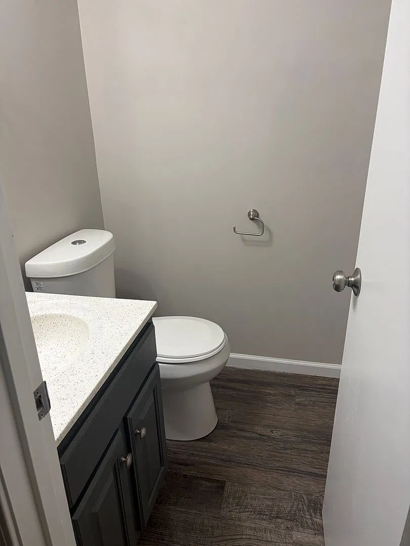 Spacious 4-Bedroom Home with Finished Basement & Large Garage! — Photo 4