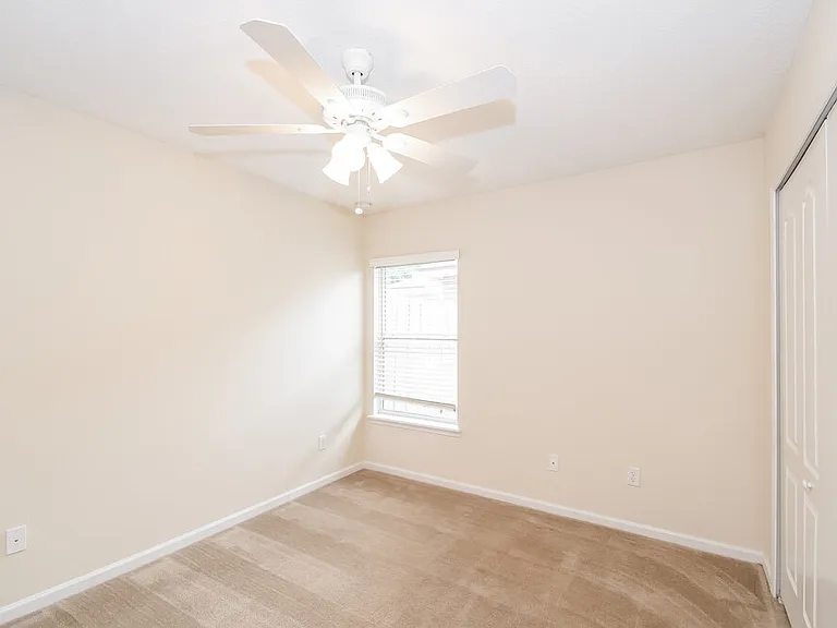12100 Hayden Lakes Cir — Photo 12