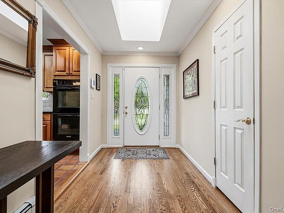 2nd image of 39 Merrivale Drive