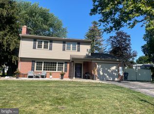 425 Briar Ln, Chambersburg, PA