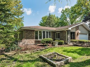 21802 Owens Rd, New Lenox, IL 60451