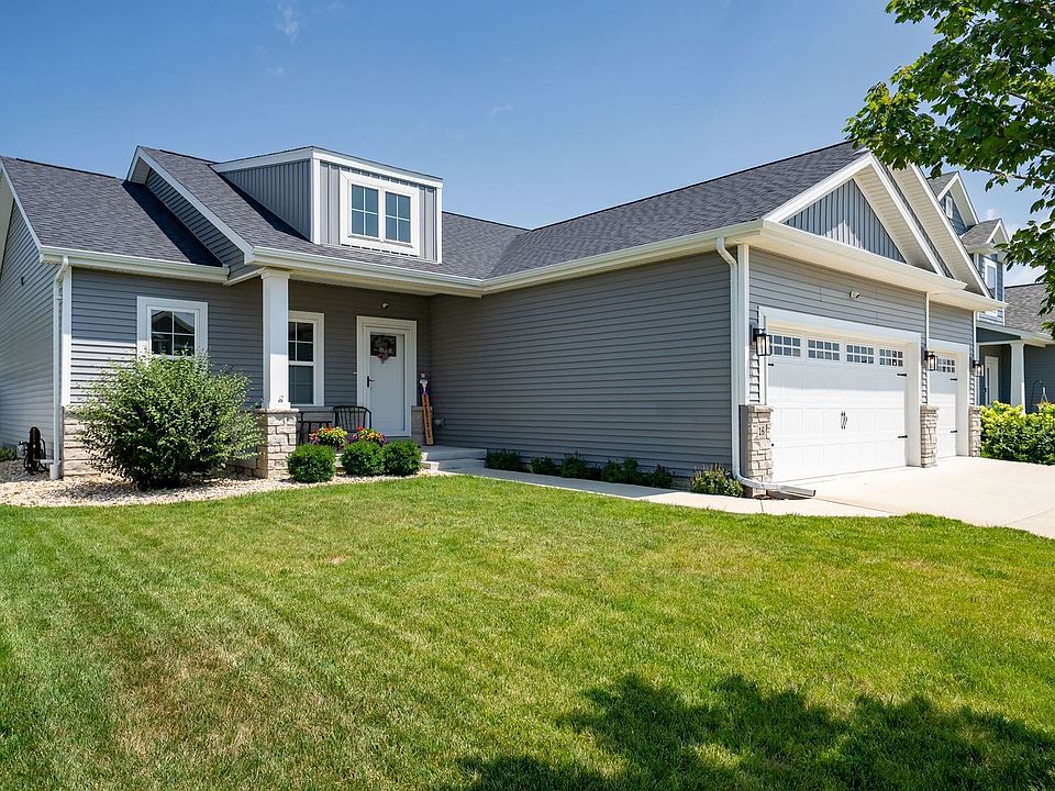 1st image of 16 Stonehouse Ct