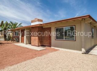 8033 E Victoria Dr, Tucson, AZ 85730