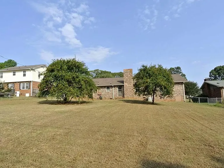 4232 Chaffee Rd — Photo 7