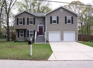 257 9th St, Pasadena, MD