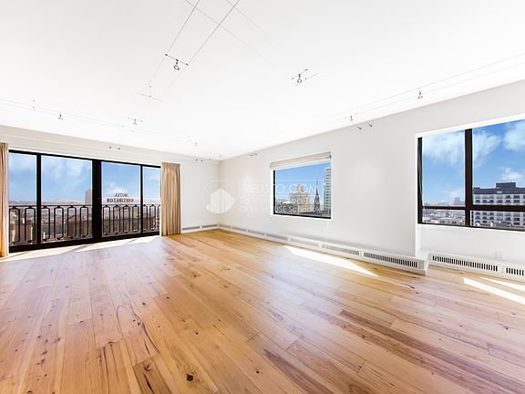 4th image of 1170 Sacramento St APT 16A