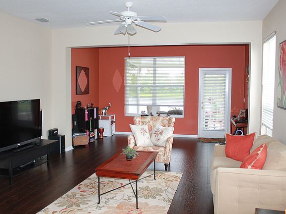 2nd image of 1706 Sassafras Dr