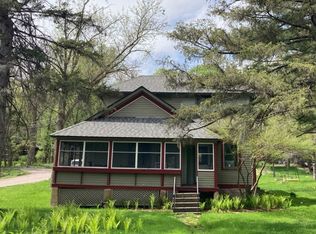 300 2nd St, Marine On Saint Croix, MN 55047