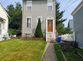 4608 Carlton St, Pittsburgh, PA 15201