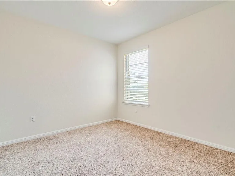 617 Callahan Ln — Photo 13