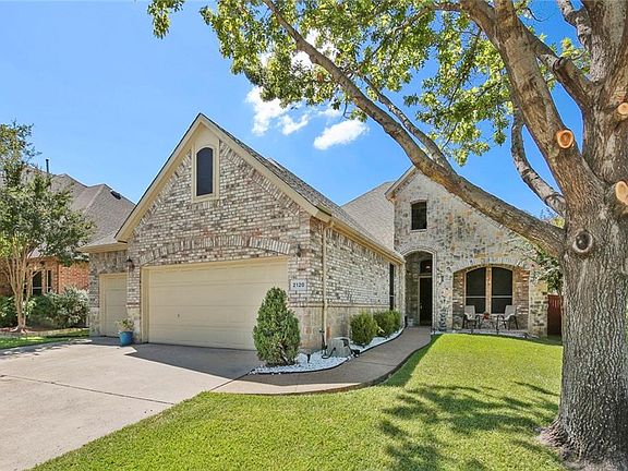 2nd image of 2120 Fleming Dr