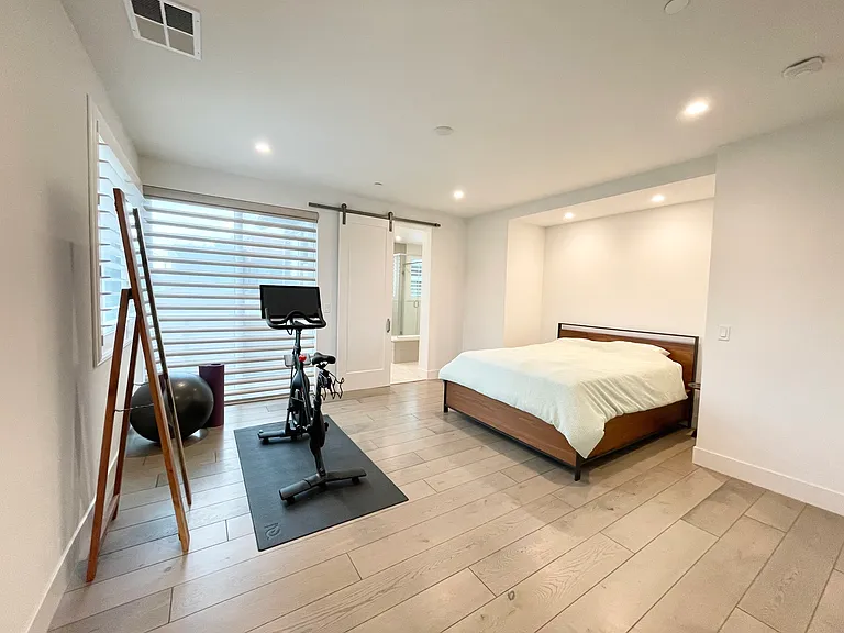 15036 Briggs Ct — Photo 5