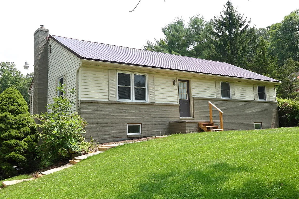 680 Reinholds Rd photo 1