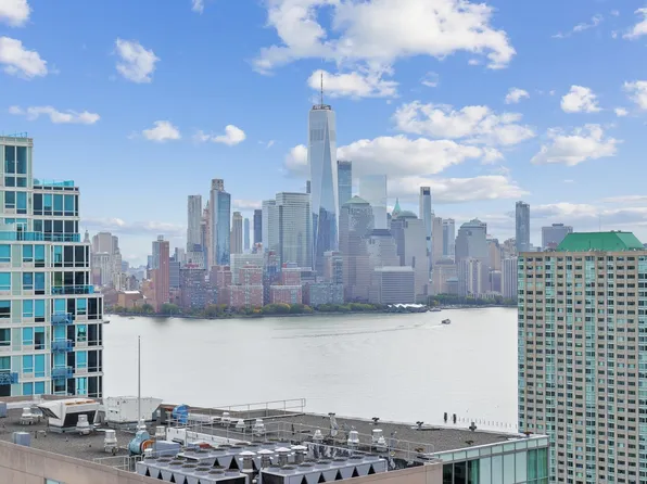 75 Park Lane South image 34 of 45