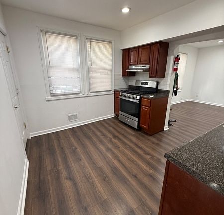 2nd image of 416 S 15Th St