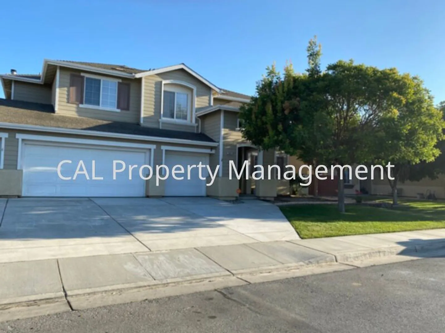 361 Majestic Dr photo 1