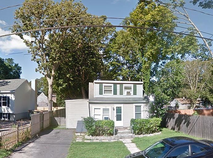 1st image of 242 Laurelton Dr