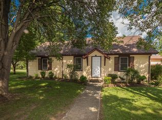 312 Twin Oak Dr, Murfreesboro, TN 37130